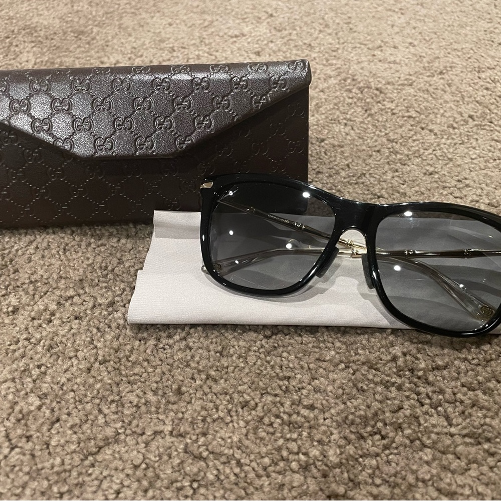 Authentic gucci sunglasses
